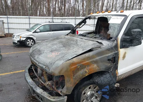 2008 Ford F-250 Fx4/Lariat/Xl/Xlt z USA, uszkodzony, nr VIN 1FTSX215X8EB74473